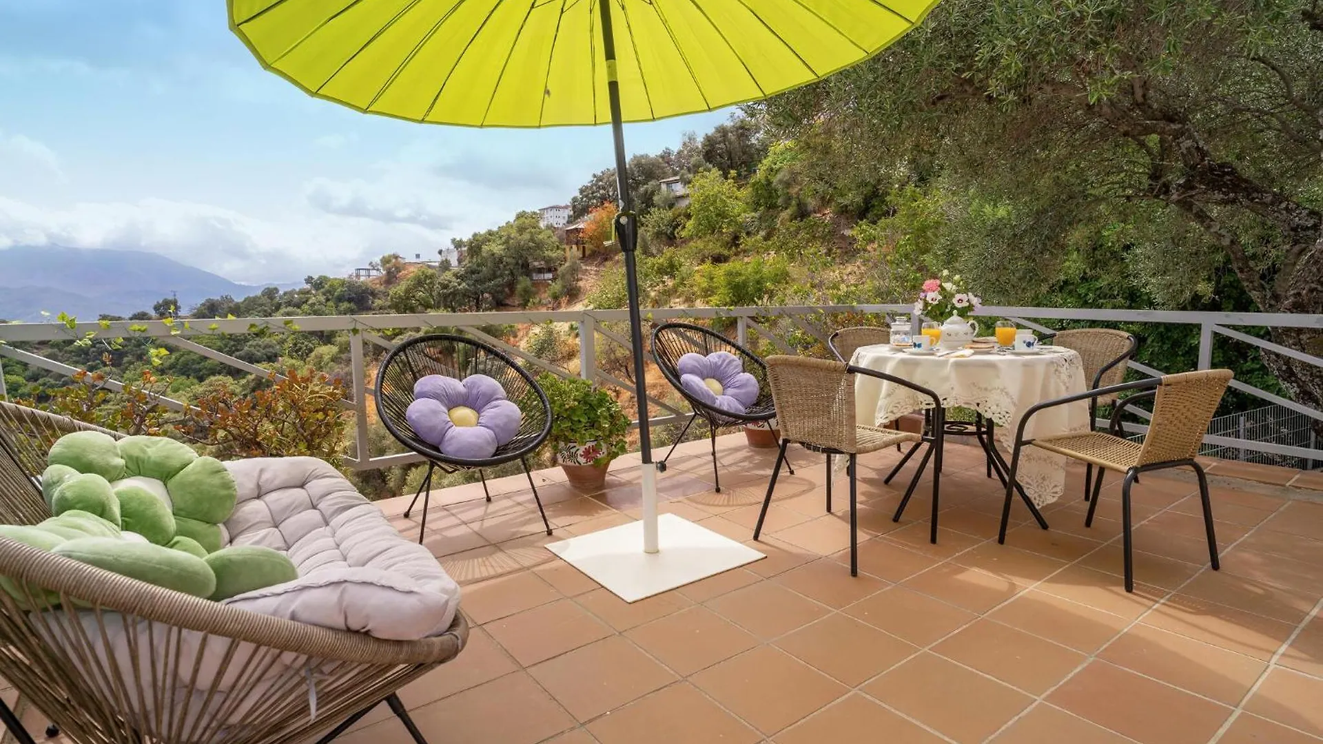 Stunning Home In Algatocin With Swimming Pool Spain
