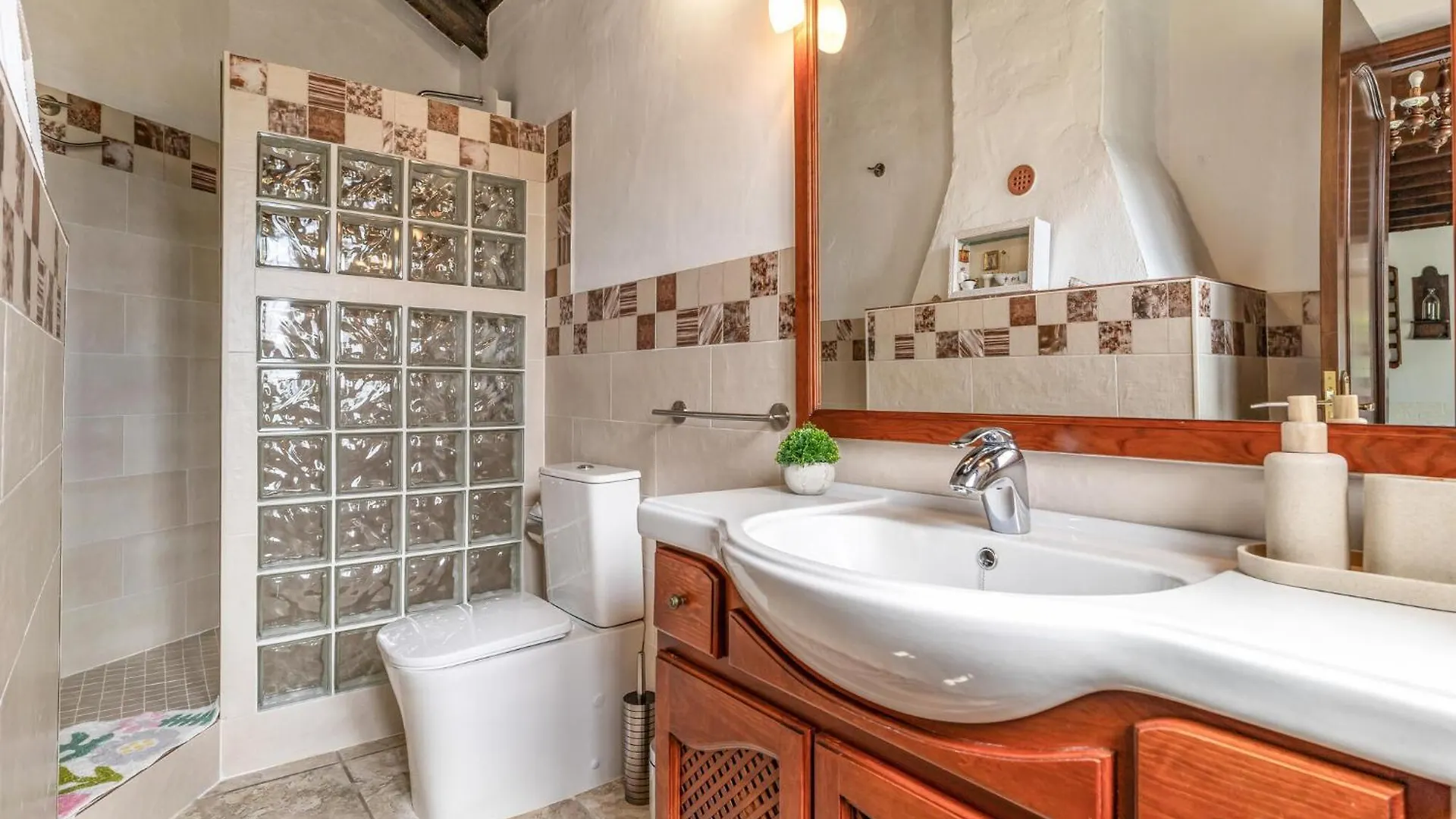Stunning Home In Algatocin With Swimming Pool Holiday home